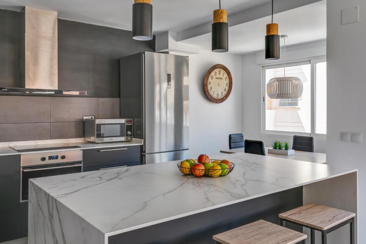 Luxury Apartment City Center Аліканте Екстер'єр фото