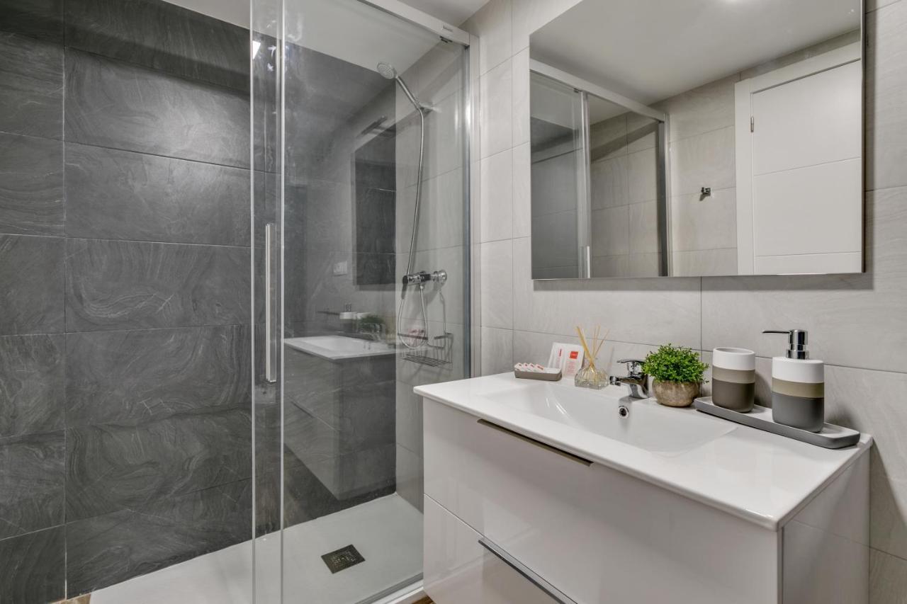Luxury Apartment City Center Аліканте Екстер'єр фото